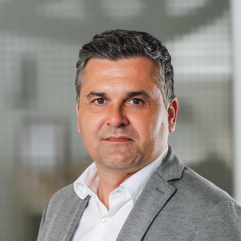 1-dominik_ivancic_1-jpg